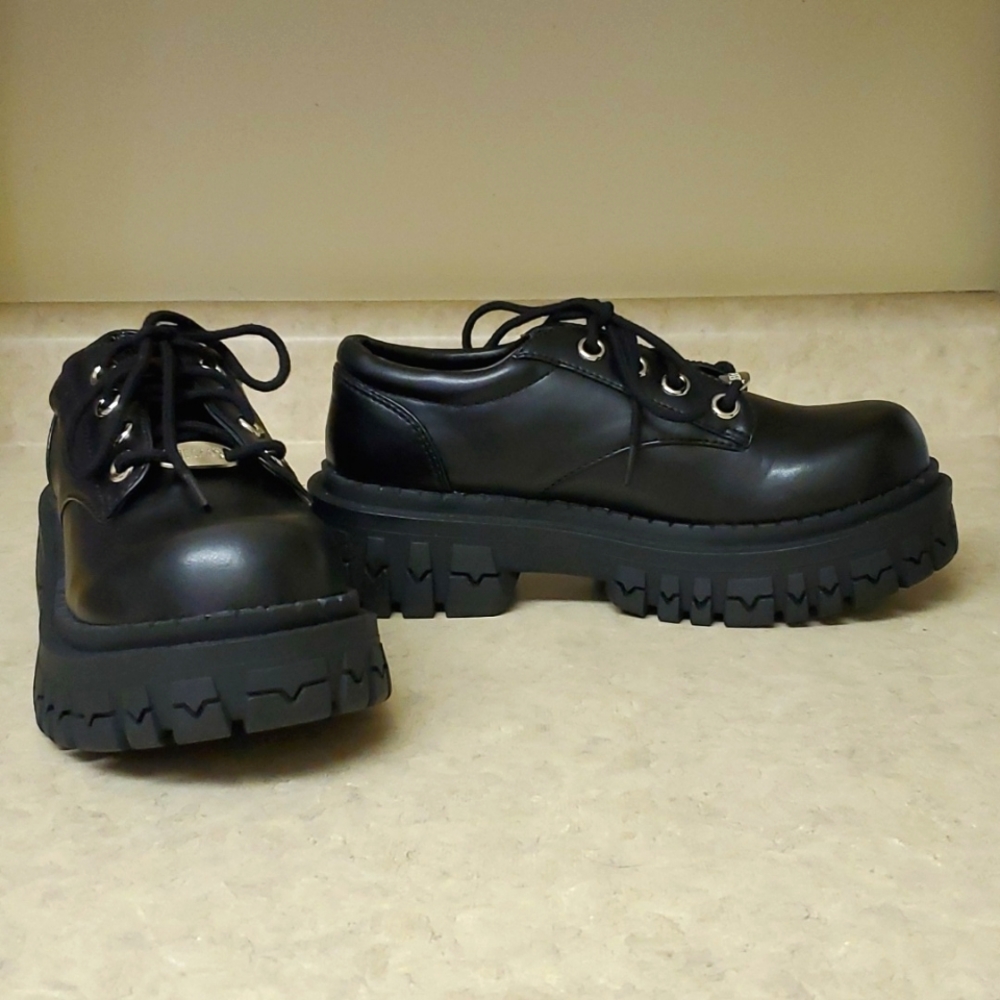Delia's Teen Craft Black Oxford Shoes - Size 7
